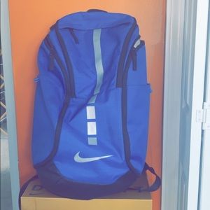 Nike elite bag